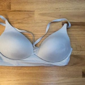 Victoria’s Secret lightly lined plunge bra